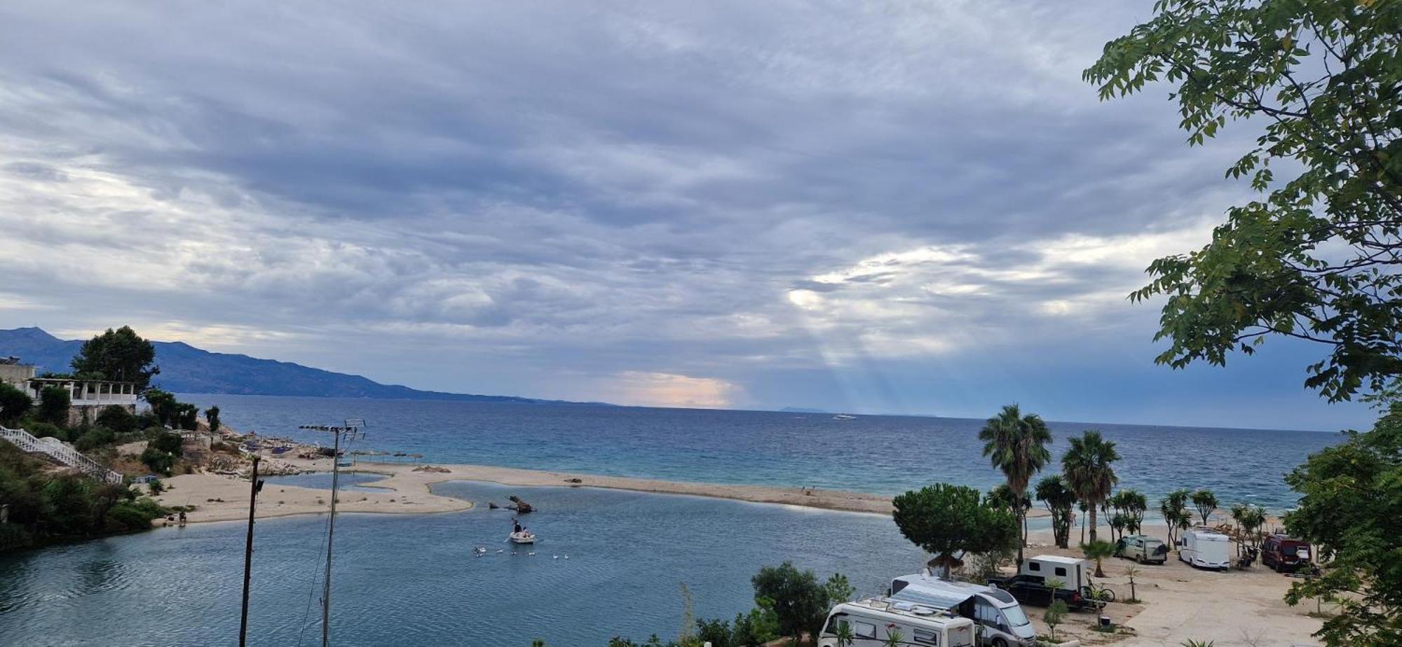 Ferienwohnung Sadet'S Penthouse Saranda Exterior foto