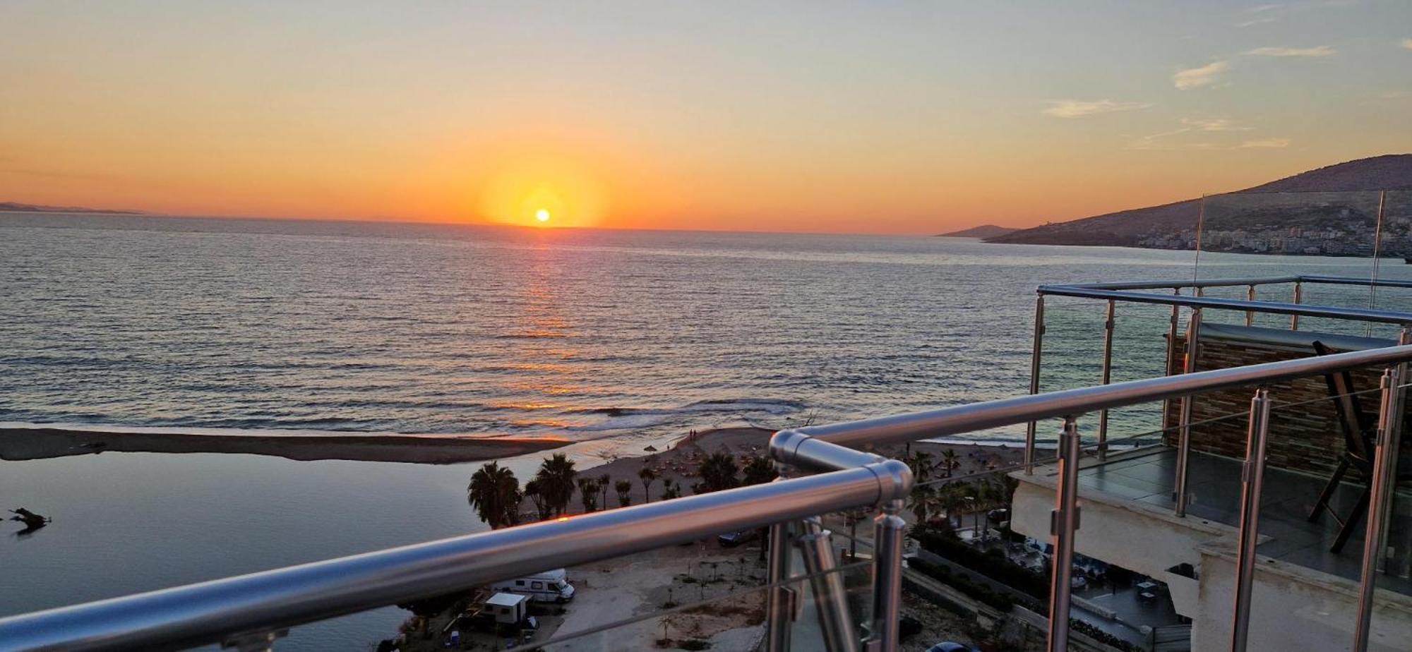 Ferienwohnung Sadet'S Penthouse Saranda Exterior foto