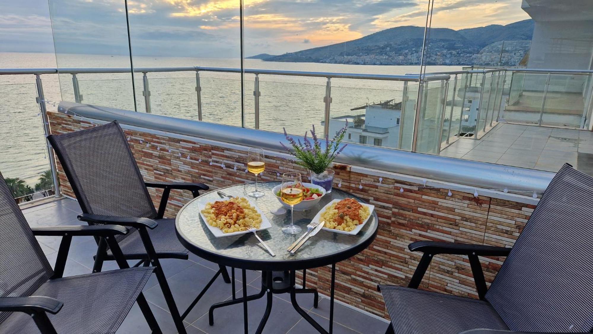 Ferienwohnung Sadet'S Penthouse Saranda Exterior foto