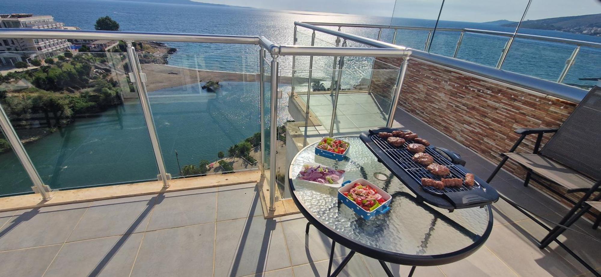 Ferienwohnung Sadet'S Penthouse Saranda Exterior foto