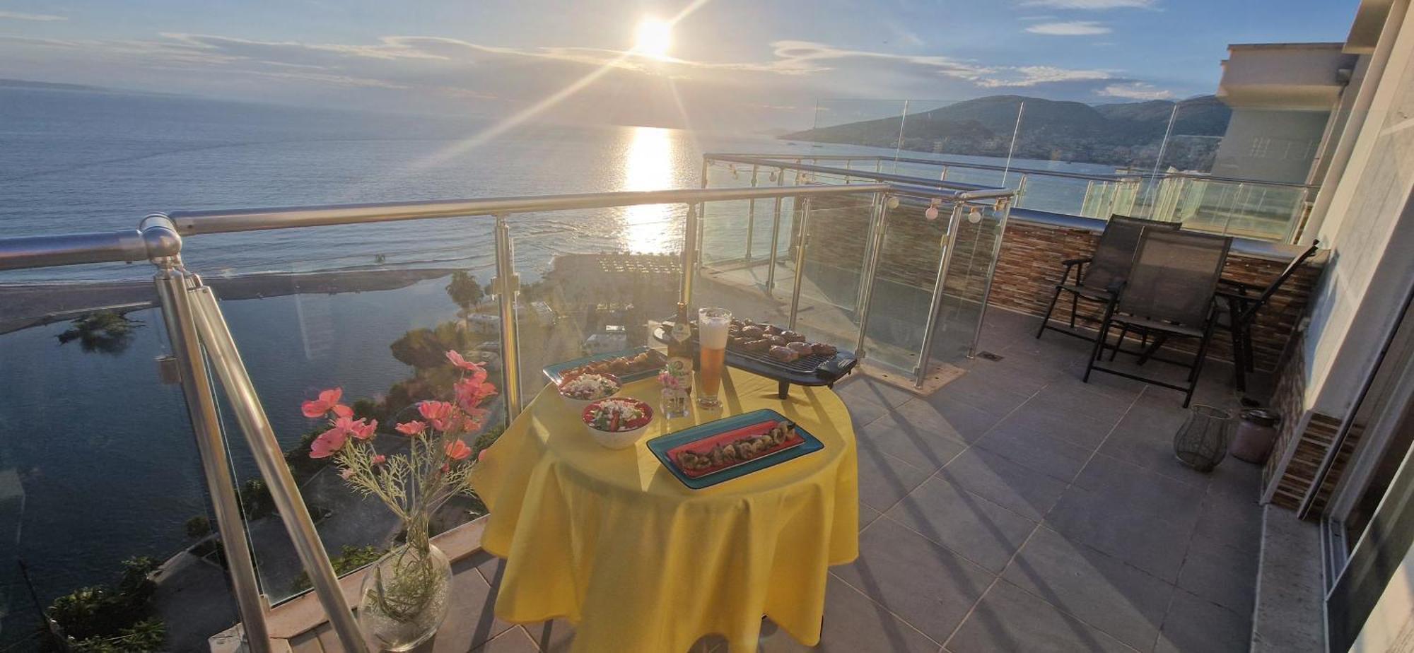 Ferienwohnung Sadet'S Penthouse Saranda Exterior foto